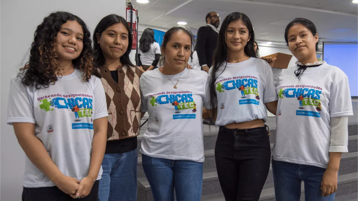 Gabriela y su equipo