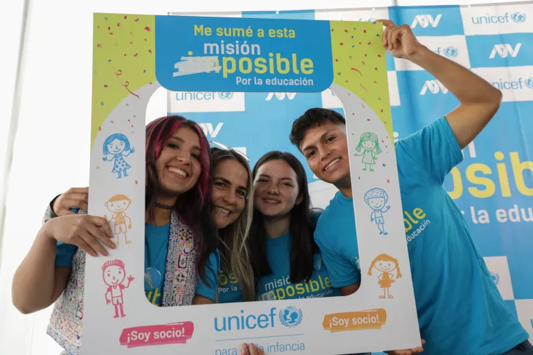 fotos amigos y embajadores de UNICEF PERU