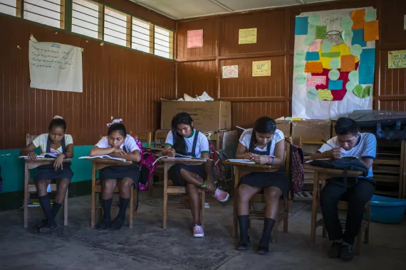 Karen en el colegio
