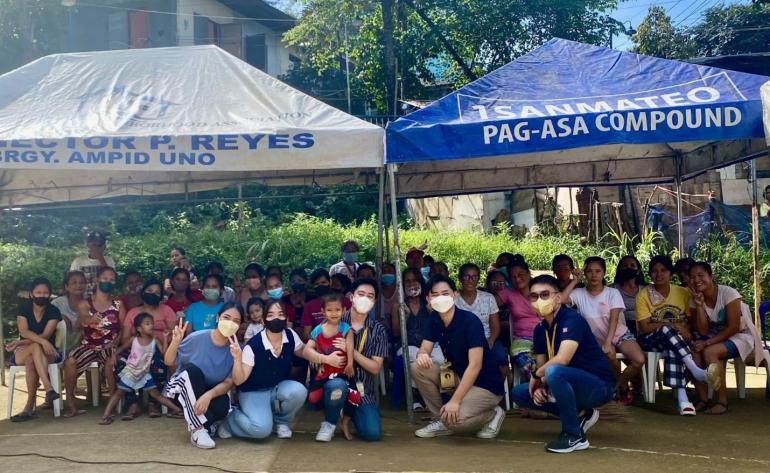 MaBOTEng Kapalit: Food and Bottle Exchange for Climate Change by SinopTrisyon