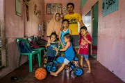 Parents Norsainah and Baniamen with their children