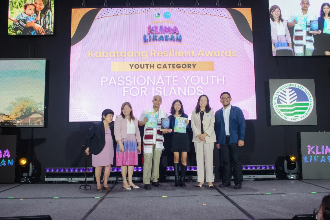 Passionate Youth for Islands