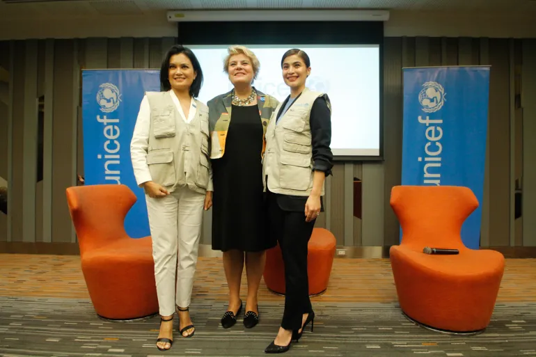 From left to right, UNICEF Philippines National Goodwill Ambassador Daphne Paez, UNICEF Philippines Representative Lotta Sylwander, and UNICEF Philippines National Goodwill Ambassador Anne Curtis