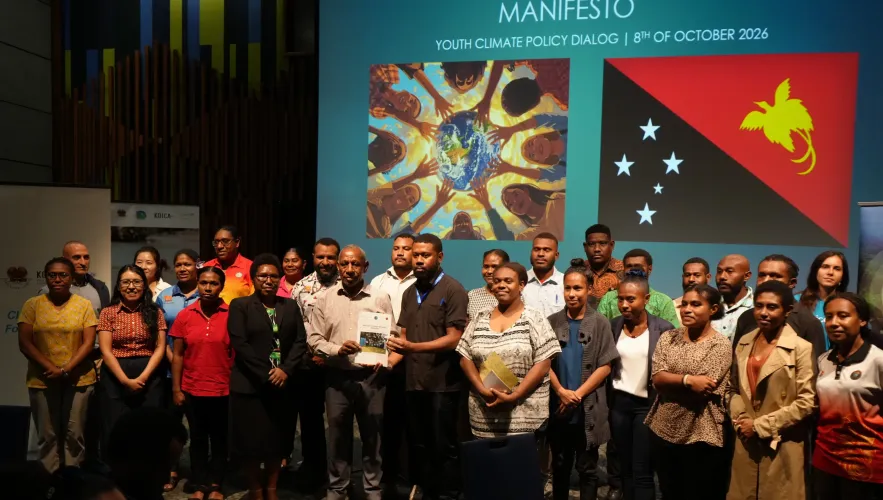 Presentation of the Youth Climate Manifesto in Port Moresby today.