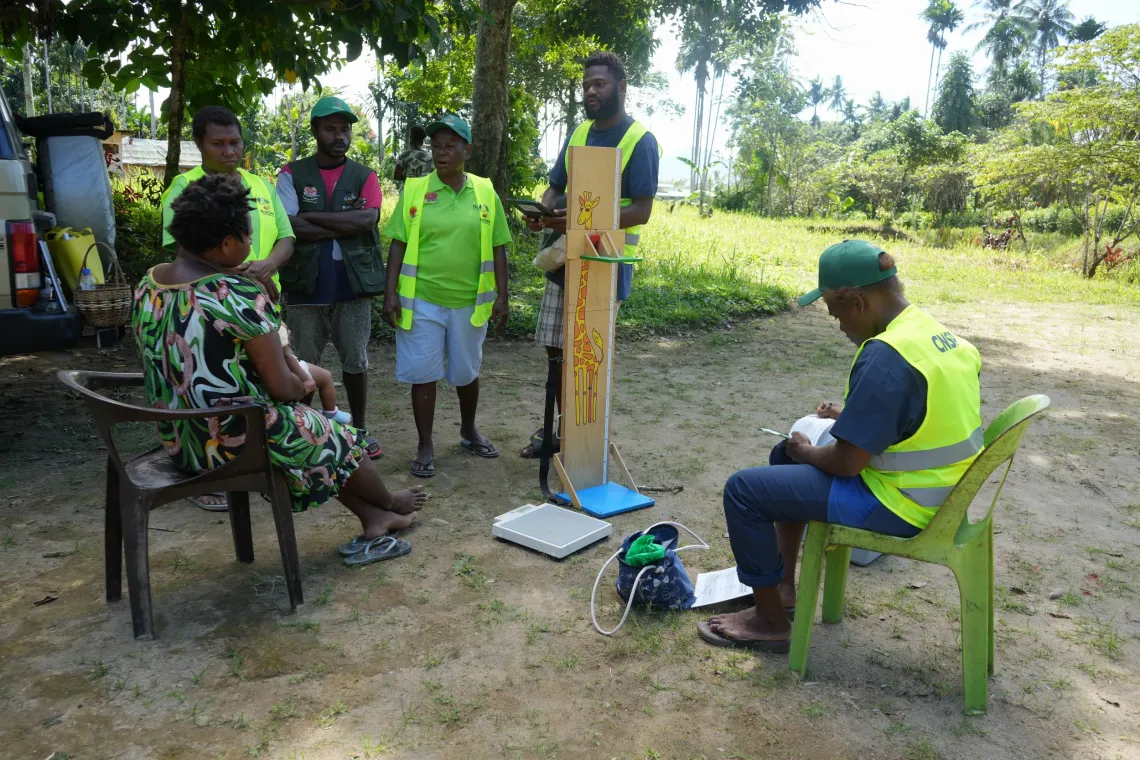 Village Health Assistants conduct the household monitoring survey in East New Britain Province.