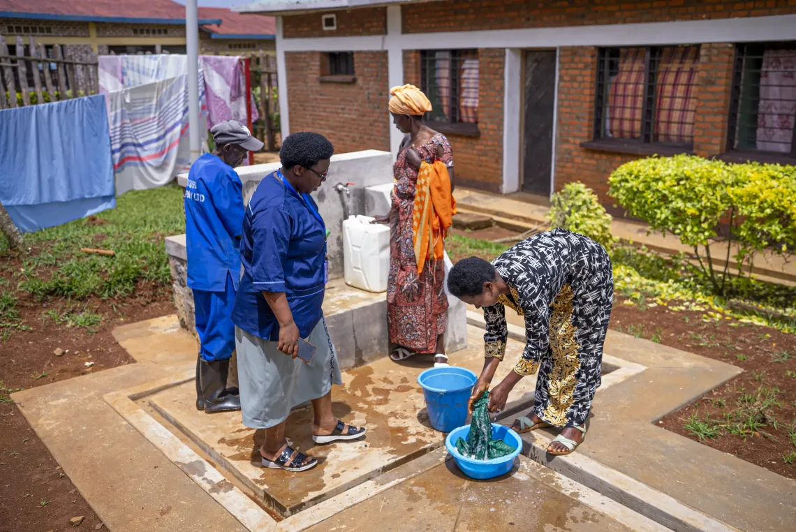 people at the waterpoint