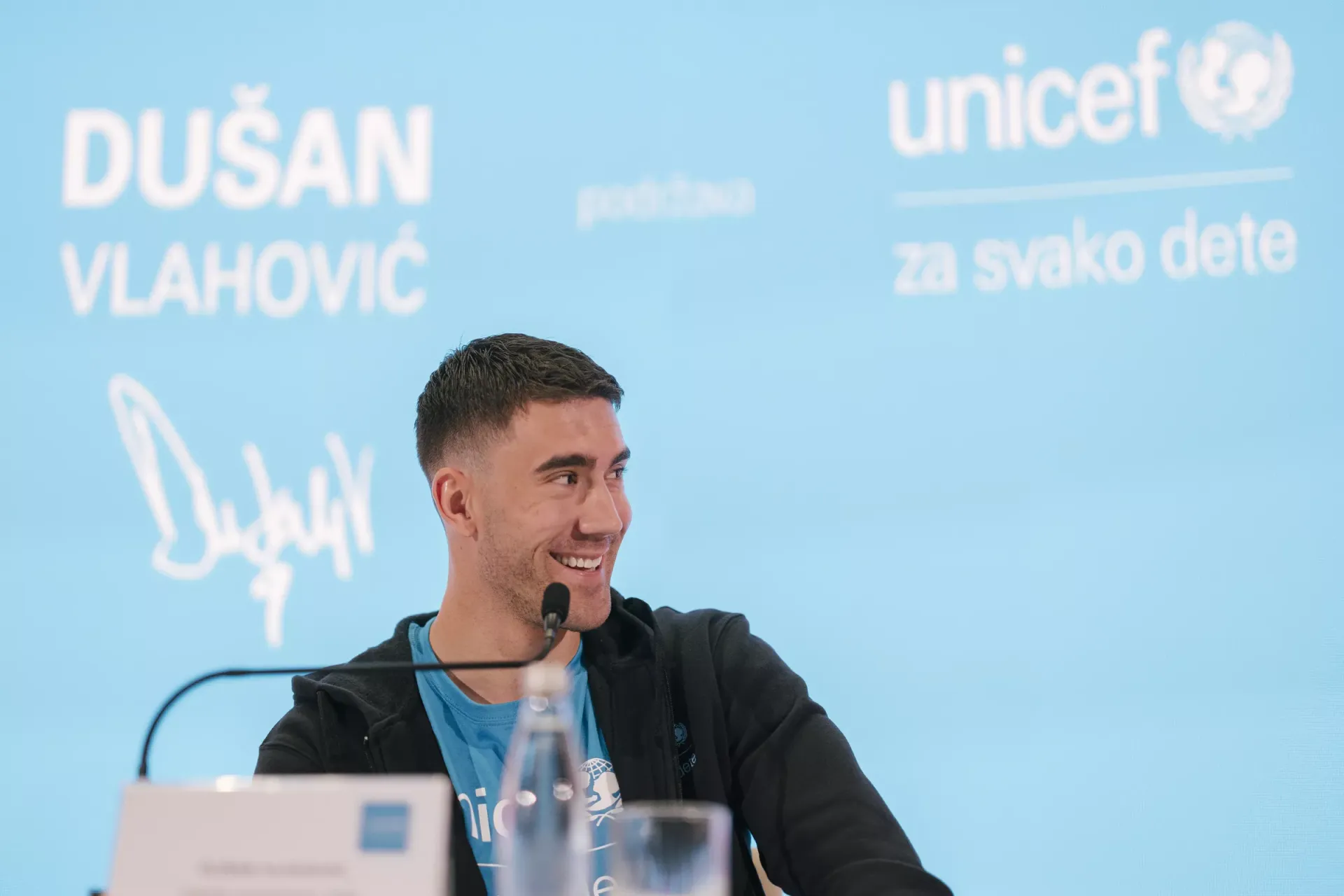 Du&scaron;an Vlahovih podržava UNICEF u Srbiji