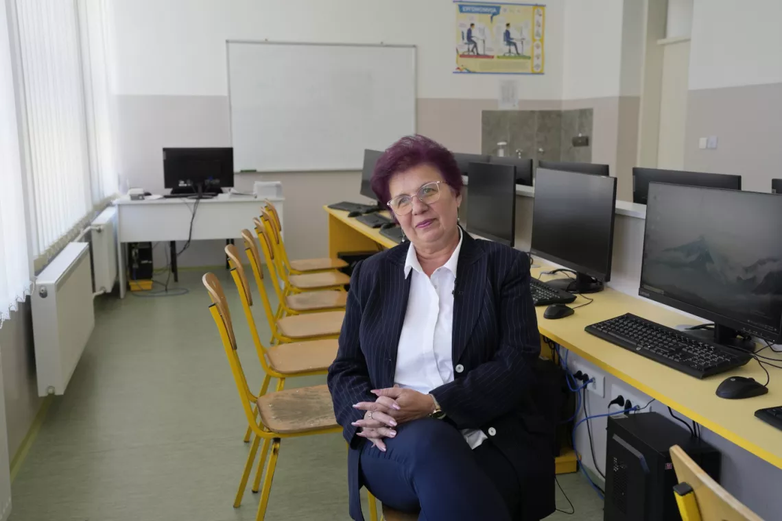 direktorka &scaron;kole digital divide vlasotince