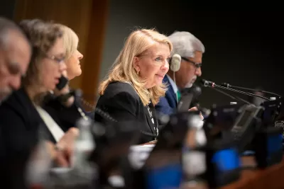  Catherine M. Russell (second from right), Executive Director of the United Nations Fund for Children (UNICEF)