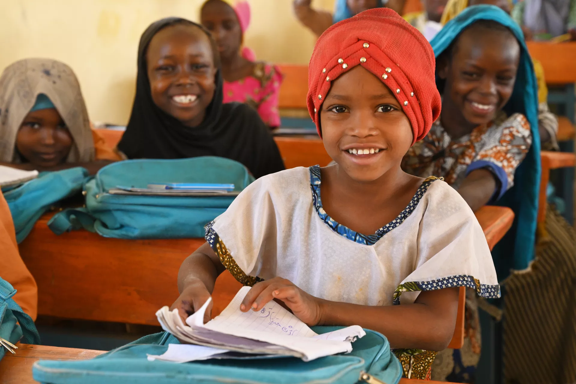 Children attending class at the &lsquo;Ecole Coranique R&eacute;nov&eacute;&rsquo;