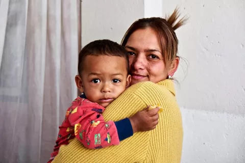 Dilan and his mother Mariangelis in Ecuador.