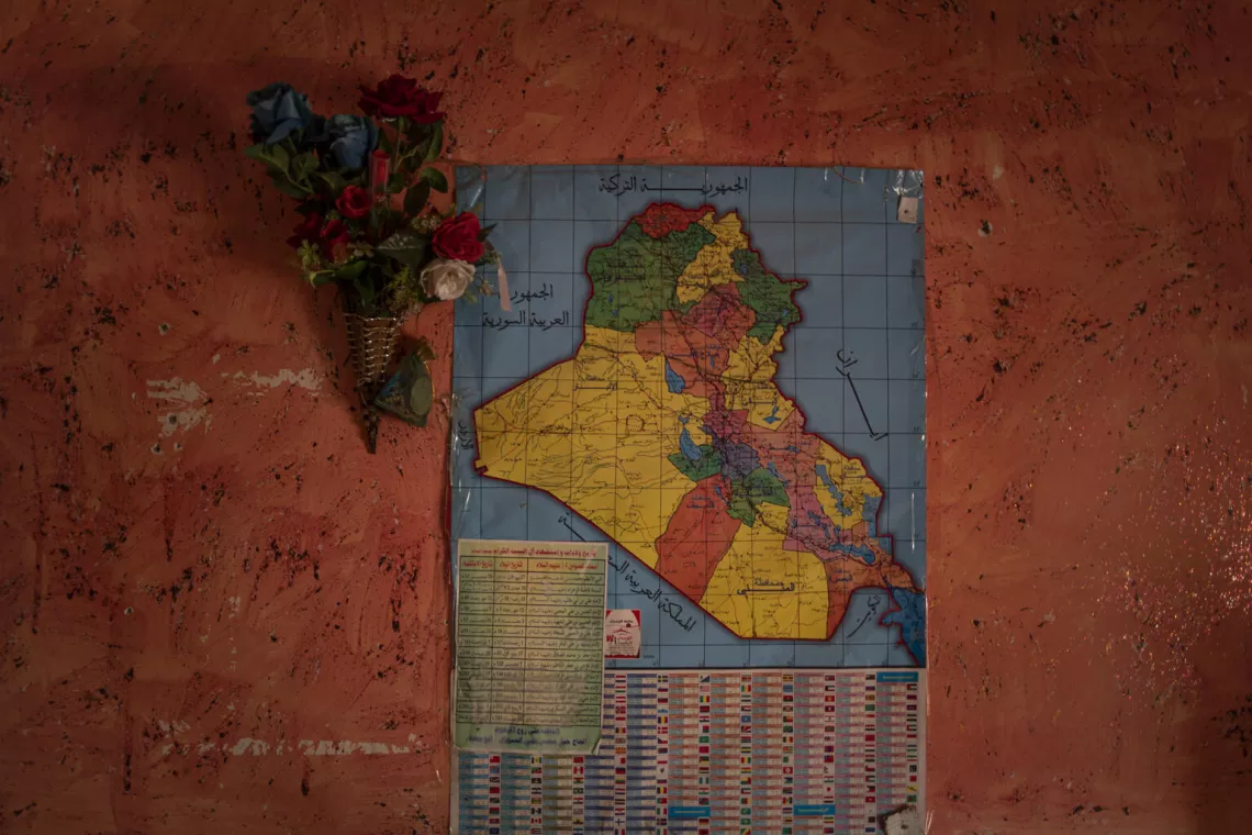 Une carte d&rsquo;Iraq est affich&eacute;e sur le mur d&rsquo;une salle de classe &agrave; Basra.