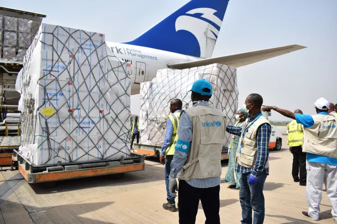 Le 16 avril 2020 au Nigeria, l'UNICEF a re&ccedil;u une livraison de fournitures sanitaires vitales pour soutenir la lutte contre la COVID-19.