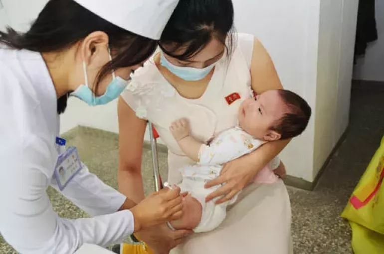 More than 800,000 children and 120,000 pregnant women will be vaccinated in a nationwide campaign launched by the Government of the DPRK (North Korea) with UNICEF support