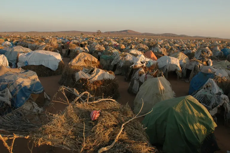 Una vista del campamento de desplazados internos de Otash, en las afueras de Nyala, en Darfur del Sur, que alberga a unas 15.000 personas desplazadas en Sud&aacute;n.