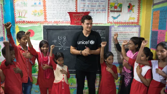Orlando Bloom in Bangladesh