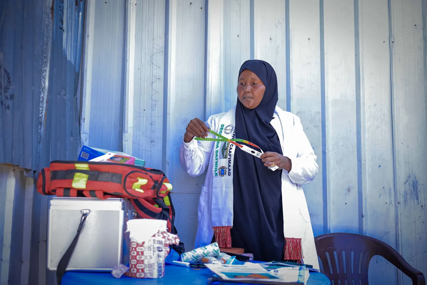 Zamzam prepares for another day of reaching families in Deyniile, bringing essential healthcare directly to children and mothers at their doorsteps.