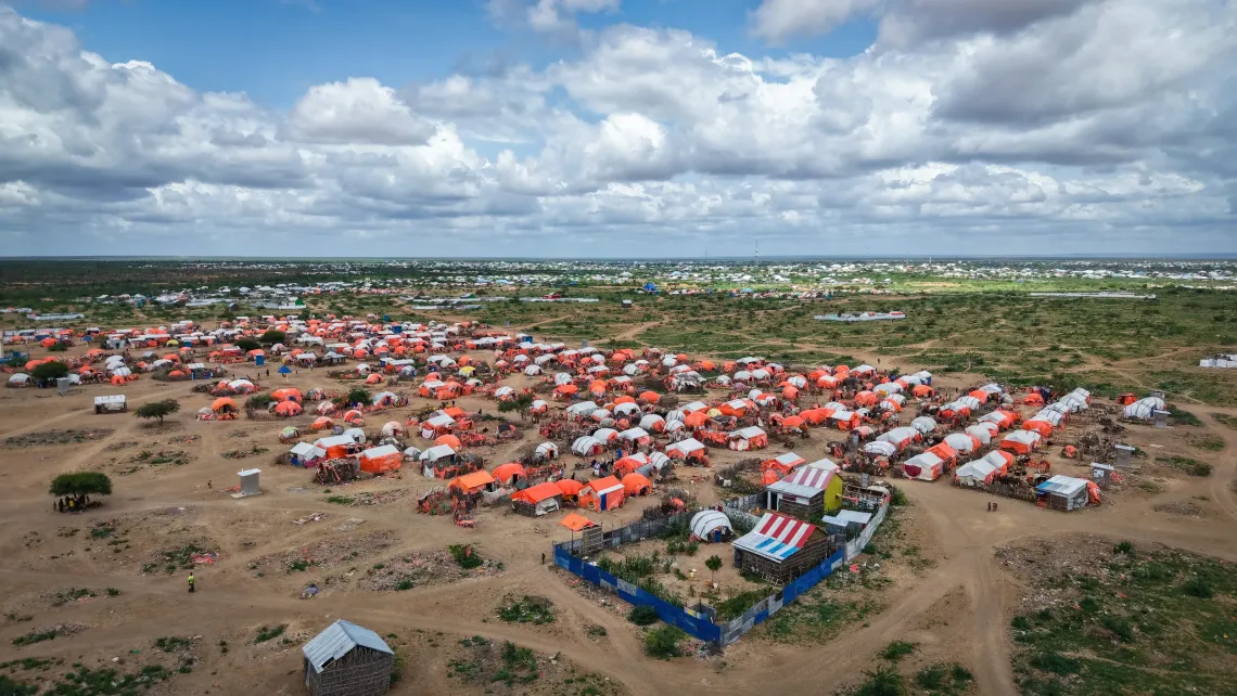 An aerial view of the IDP settlement in Bardheere, home to Falhado Adan and thousands of other families affected by displacement and climate shocks.