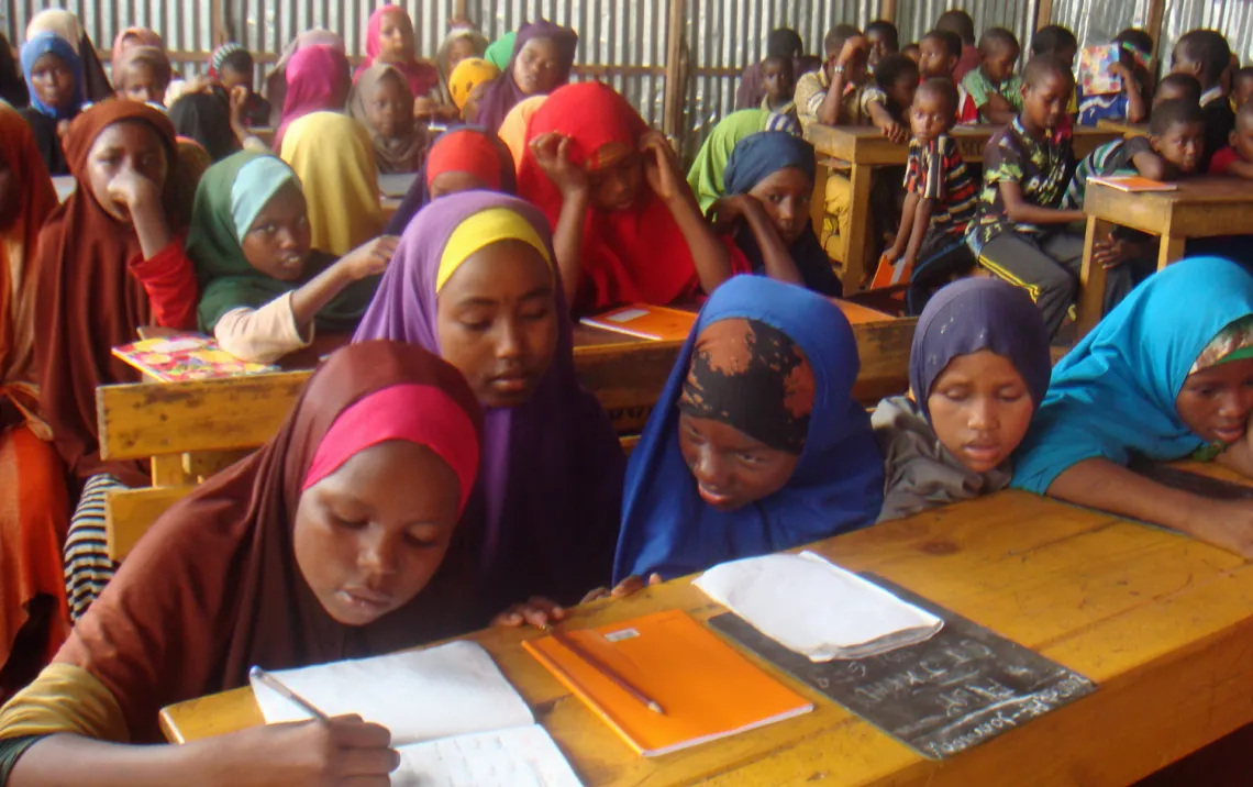 girls-in-classroom