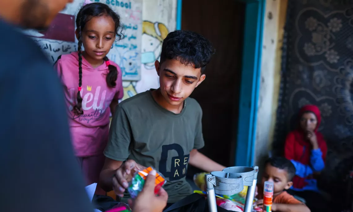  Jihad, 17, is one of many young people in Gaza that feel deep despair after 100 days of war. UNICEF tries to support their resilience by providing activities that help them feel normal and engage with other people.