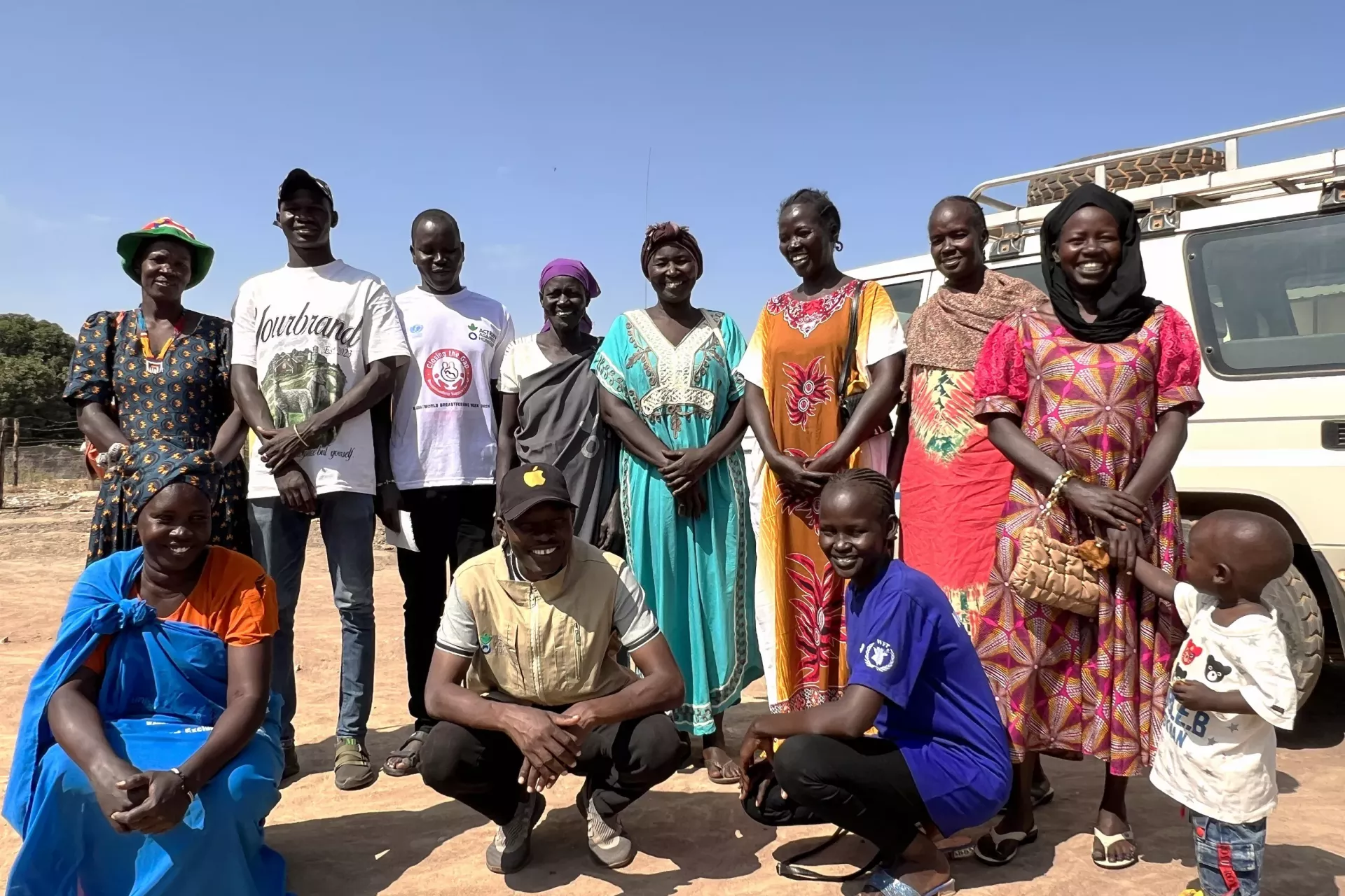 group picture of beneficiaries of UNICEF's cash transfer plus program