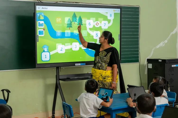 Smari boards in use