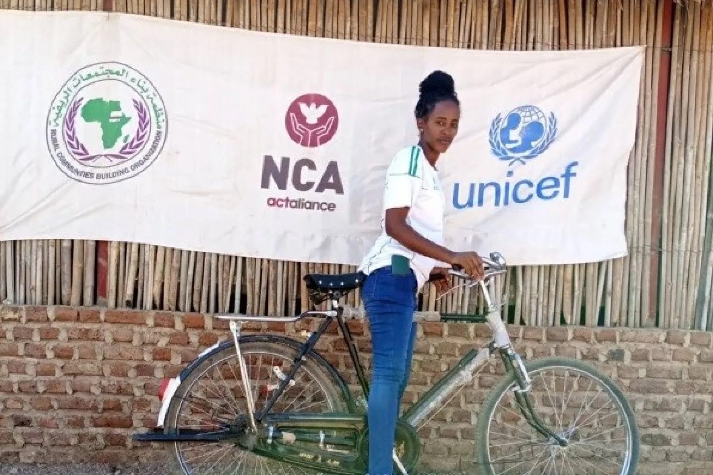 community health worker, UNICEF, volunteer, refugees, Sudan, young people, young volunteers, community mobilization, awareness creation, community engagement