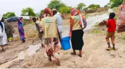 UNICEF partners distribute relief items to families affected by floods.