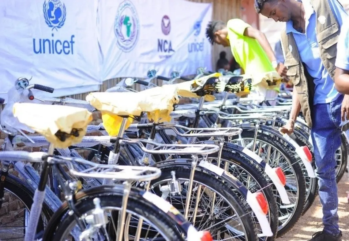 community health worker, UNICEF, volunteer, refugees, Sudan, young people, young volunteers, community mobilization, awareness creation, community engagement