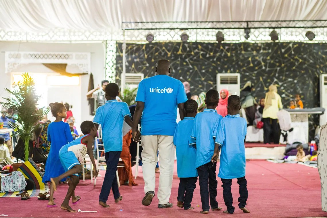 Mygoma, conflict, children, evacuation, boys, girls, UNICEF, Sudan, ICRC