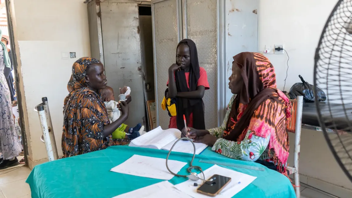 refugees, refugee, health, nutrition, immunization, White Nile, Sudan, mother, infant, child nutrition, malnutrition