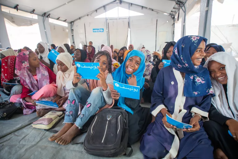 safe learning spaces, child friendly spaces, CFS, displaced children, refugee children, refugees, internally displaced children, play, learning, drawing, girls, boys, animators