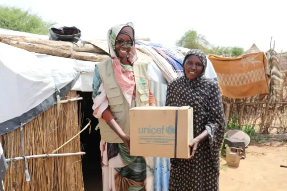 UNICEF partners distribute relief items to families affected by floods.