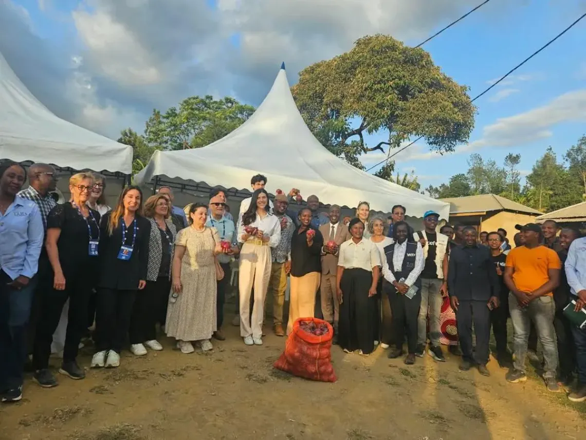 Group photo with IPU delegation