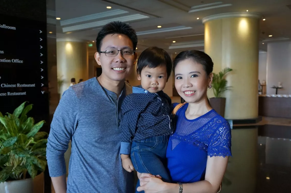 คุณกุลธิดา อายุ 34 ปี และครอบครัว