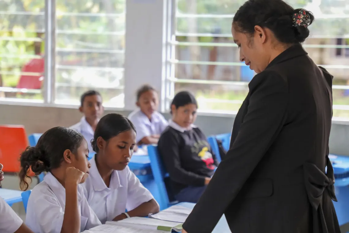 Natercia uses inclusive teaching methods in her classroom, giving every student a chance to participate. 