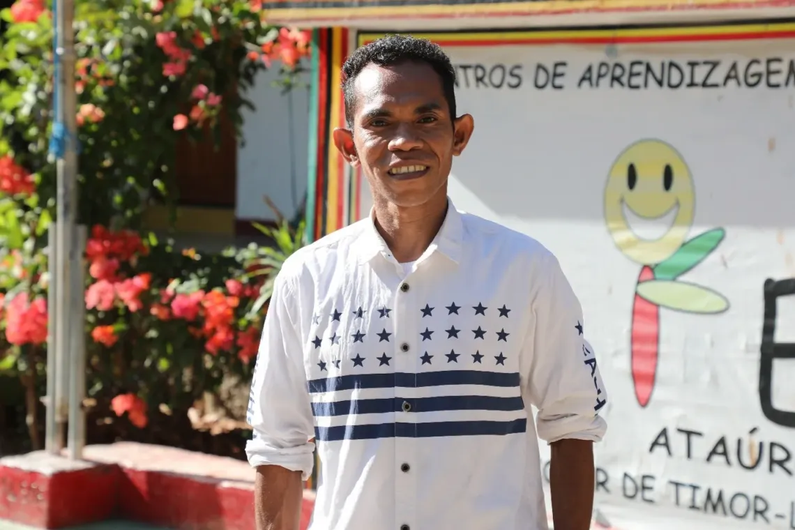 For Jonedito Ara&uacute;jo, reliable electricity helps the school operate more effectively. 