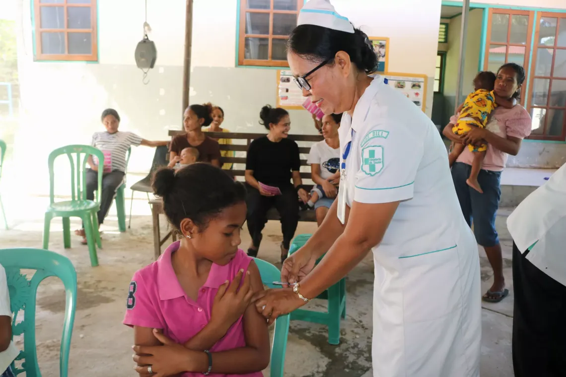 HPV vaccine in Hera by Joanina