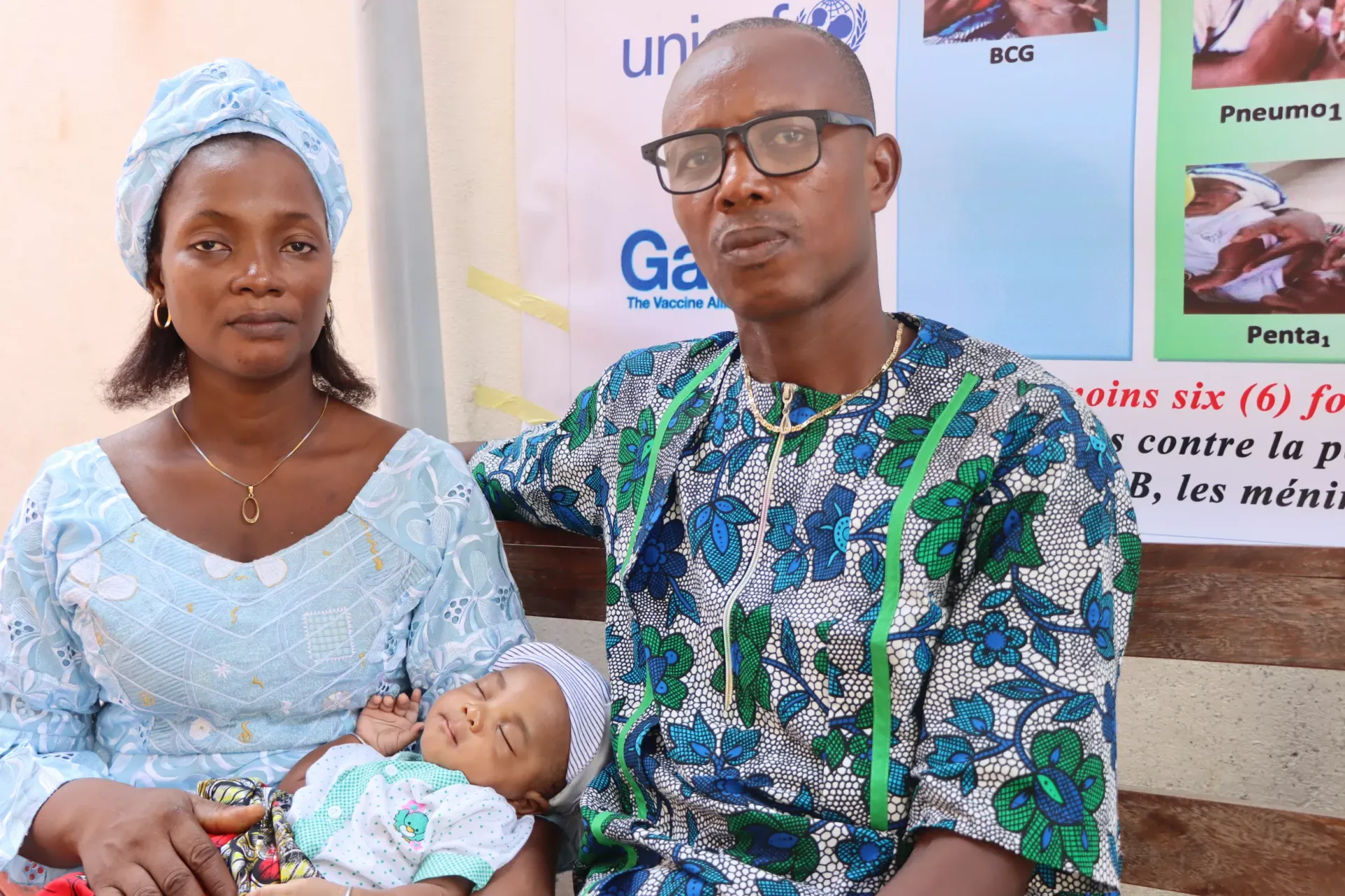 Ameyo HLONMETI 40 ans, couturi&egrave;re et son &eacute;poux Folly Luc ASSE, 54 ans, m&eacute;canicien auto, parents de quatre enfants dont Tr&eacute;sor (deux mois)