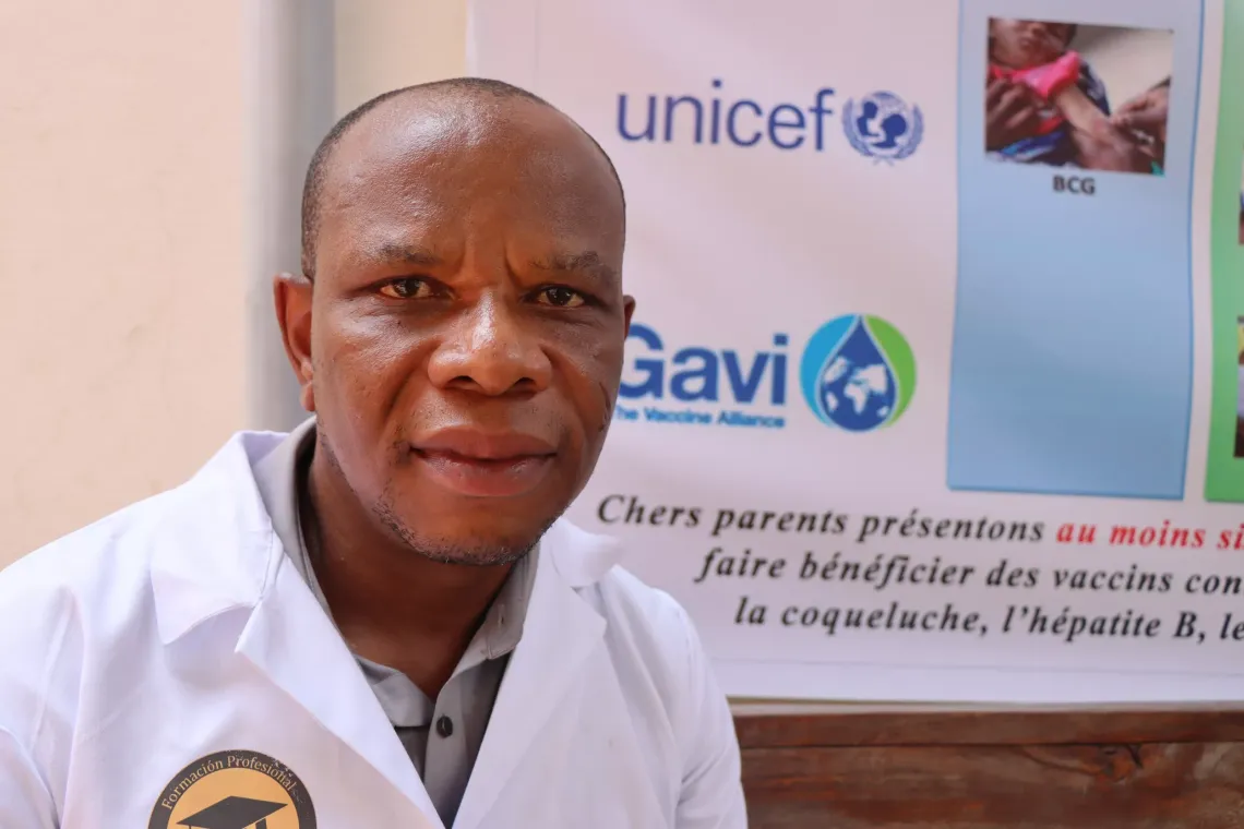 Koku HEDIDO, Assistant d'hygi&egrave;ne de sant&eacute; publique charg&eacute; de la vaccination au CMS d'Amoutiv&eacute; 