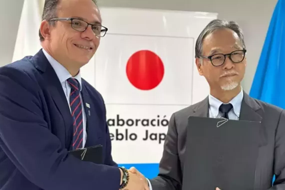 グアテマラでの署名式の様子。