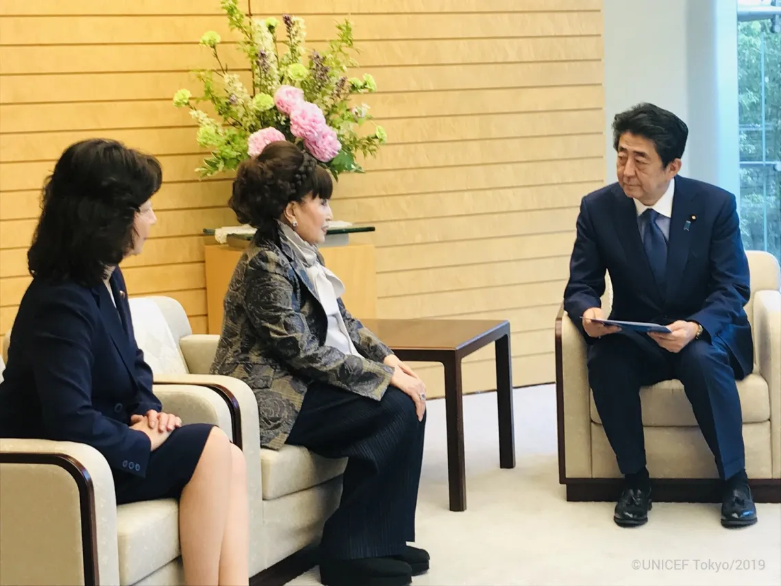 安倍首相、麻生財務大臣、河野外務大臣を表敬