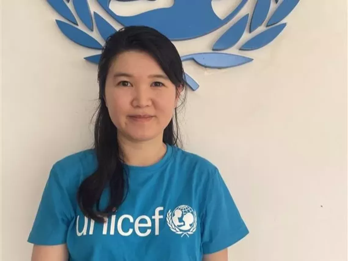 UNICEFのTシャツを着た藤森さん