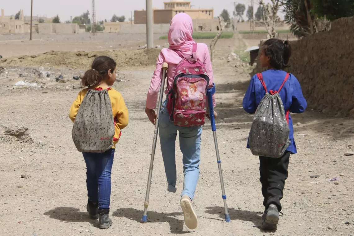 シリア：紛争の傷を乗り越え、教育を続ける12歳の少女
