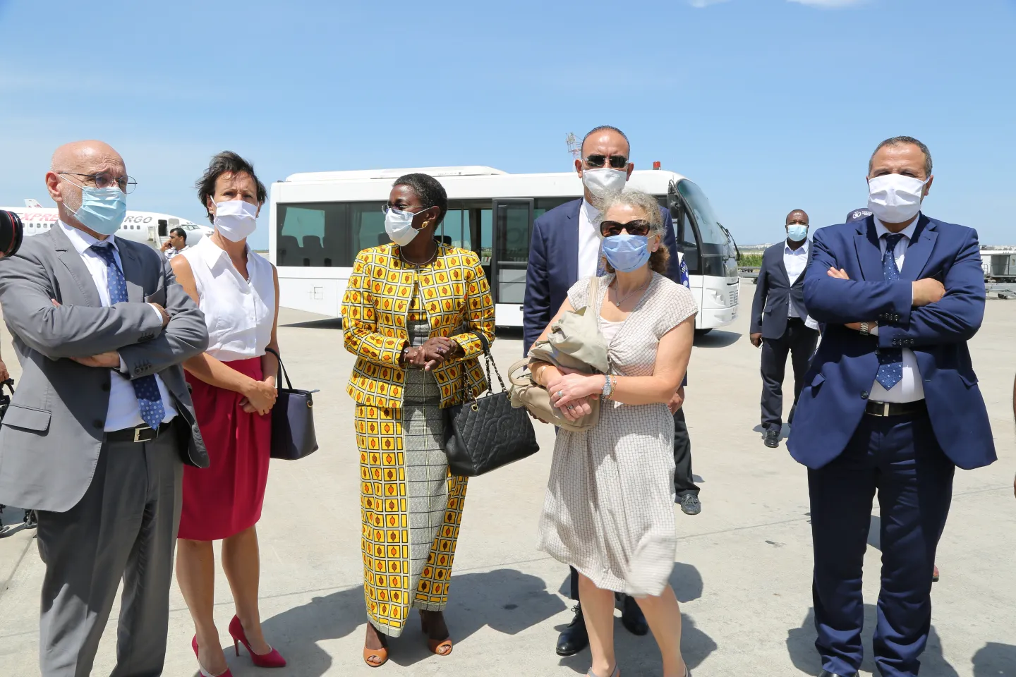 La r&eacute;ception des &eacute;quipement &agrave; &eacute;t&eacute; assur&eacute;e en pr&eacute;sence du M. le Ministre de la Sant&eacute;, Dr Abdeltif Mekki, Son Excellence Mme Anna Block Mazoyer, Ambassadrice de Su&egrave;de en Tunisie, la Repr&eacute;sentante de l'UNICEF, Mme Lila Pieters, le Repr&eacute;sentant de l&rsquo;OMS, Dr Yves Souteyrand, et la Cheffe de bureau du Programme Alimentaire Mondial Tunisie, Mme Fatimata Sow Sidibe.