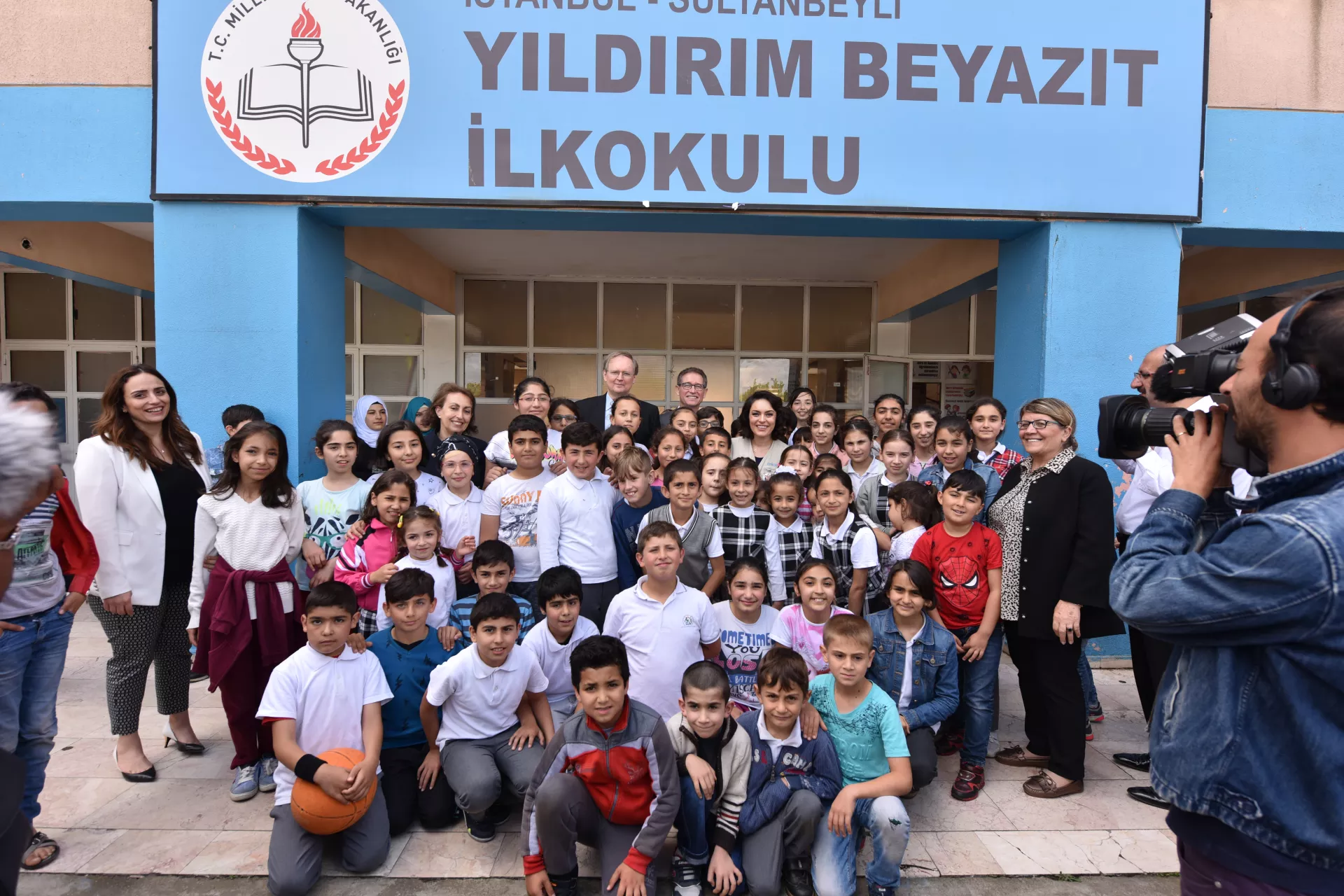 T&uuml;rkiye'deki M&uuml;lteci &Ccedil;ocuklar i&ccedil;in İşbirliği
