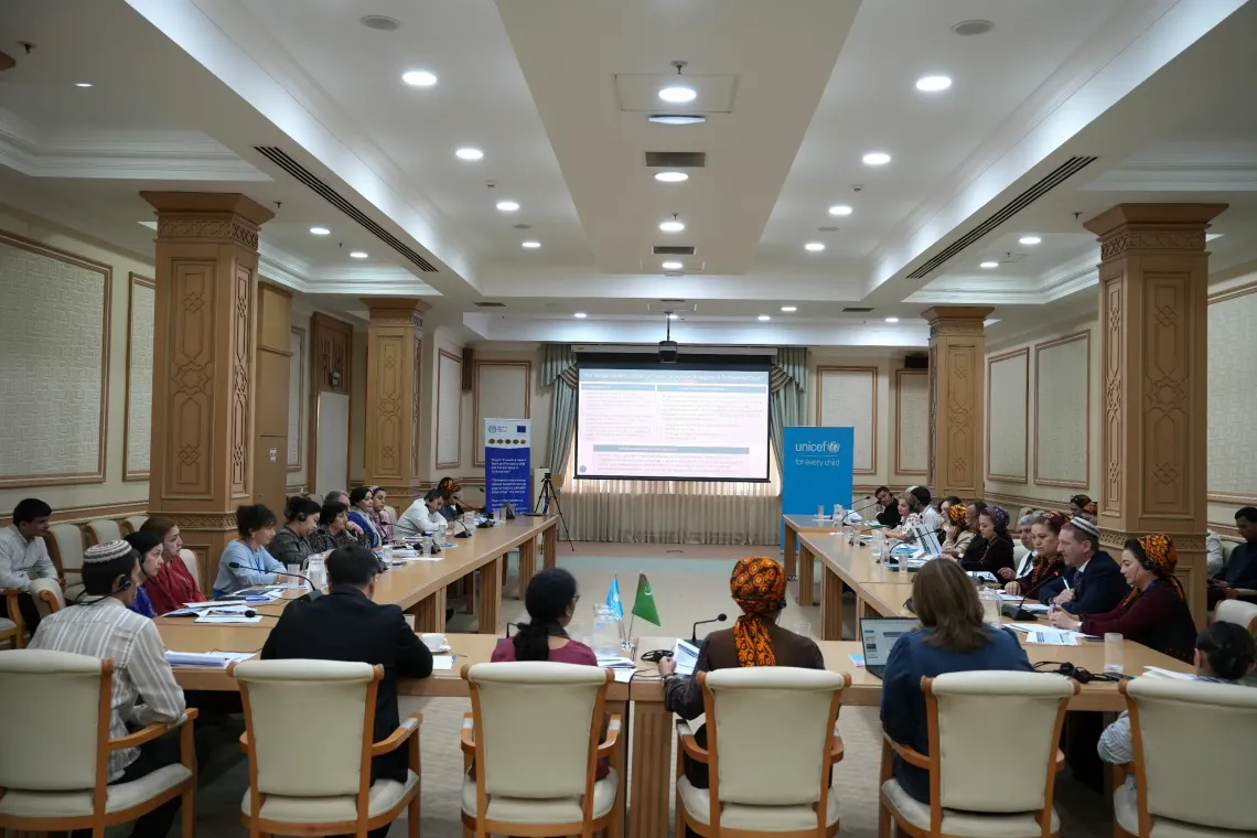 Participants listening to the presentations 