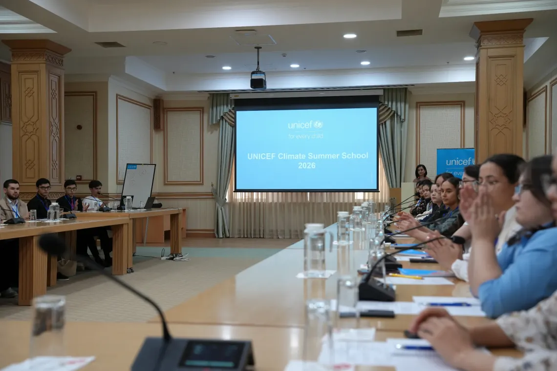 Photo of participants during in the meeting room
