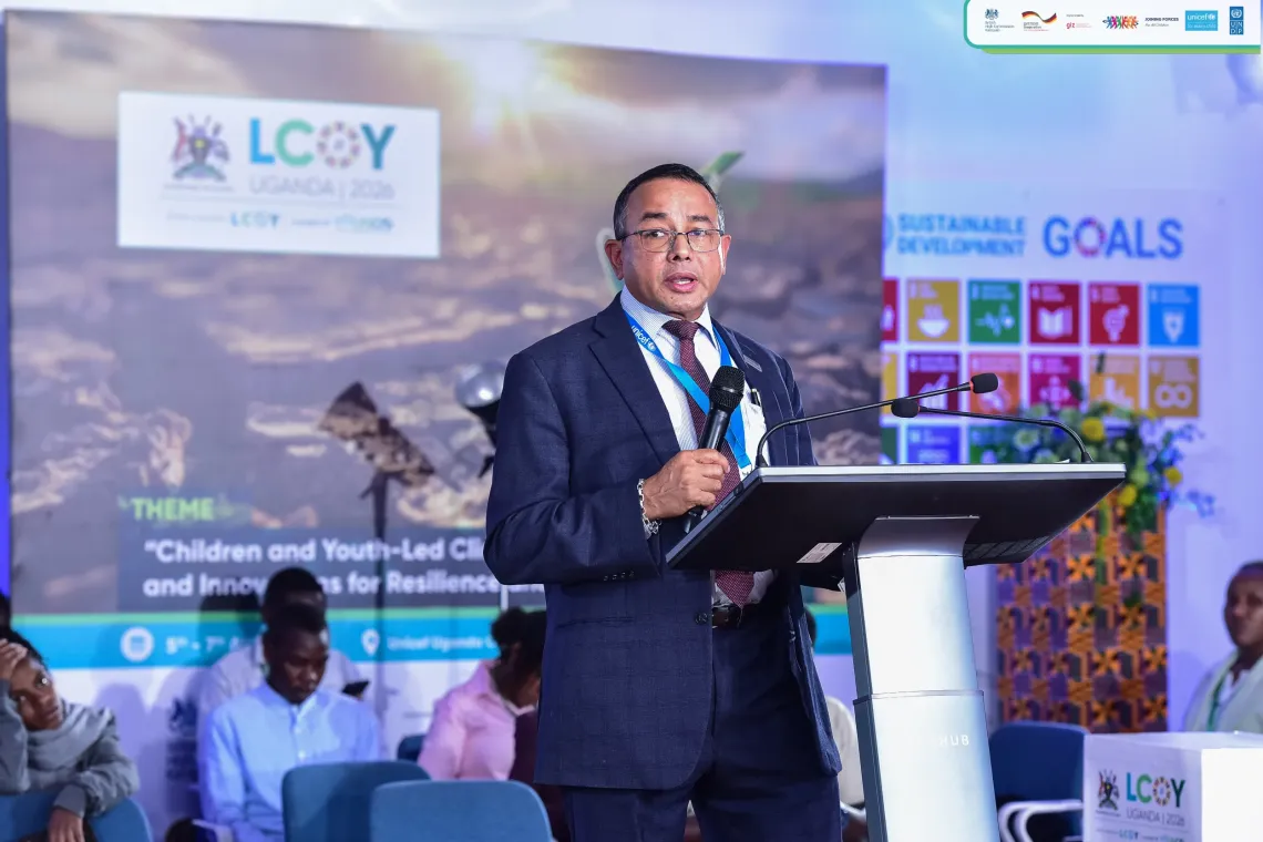 Dr. Robin Nandy, UNICEF Representative giving opening remarks at the LCOY 2026