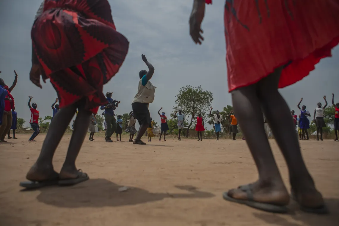 child friendly spaces, child friendly schools, refugees, refugee children, South Sudan, Uganda, UNICEF, Save the Children, play, interacting, stimulating, learning, child protection